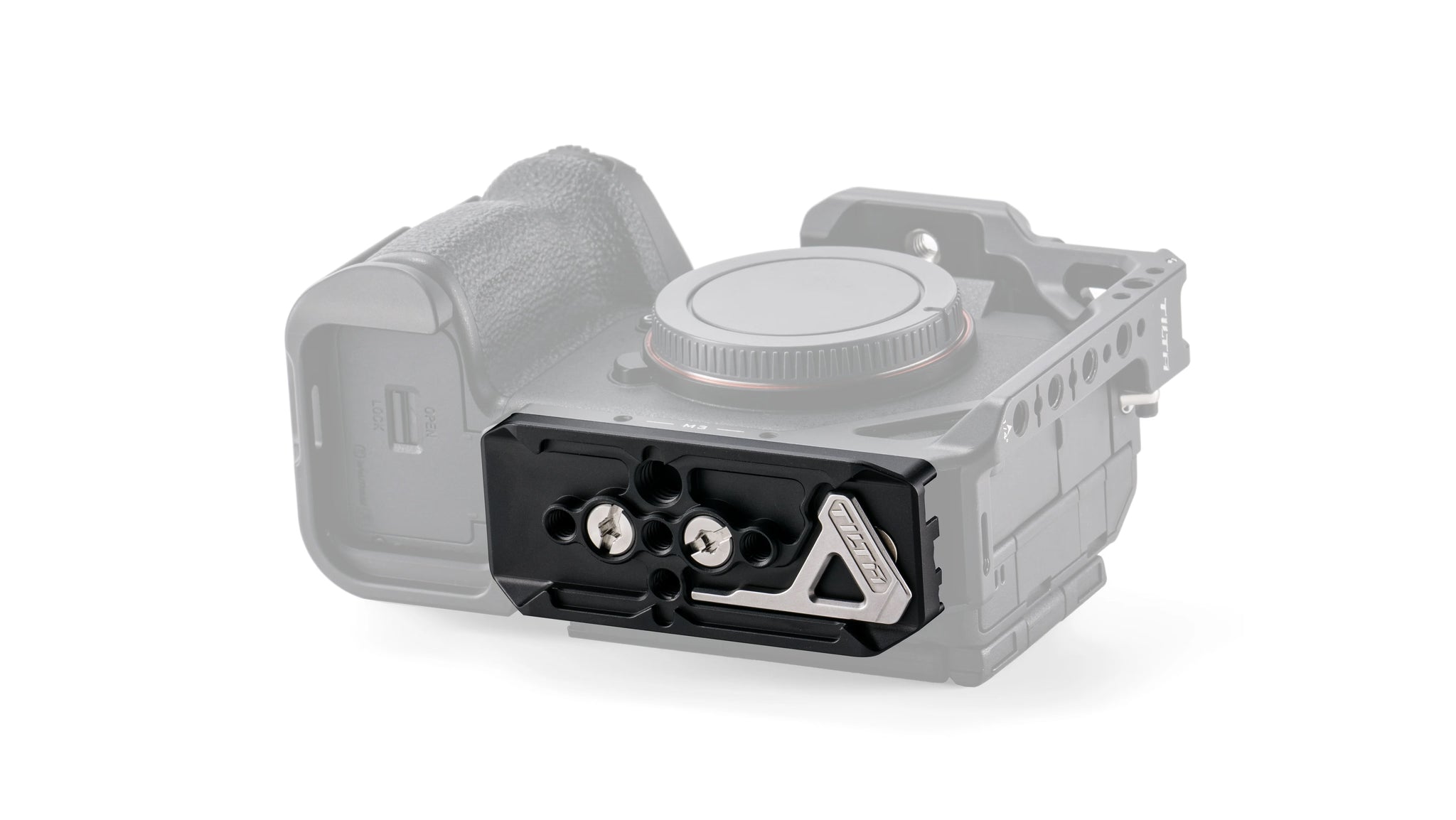 ARCA Bottom Plate with Cable Passthrough for a1 II/a9 III – Black