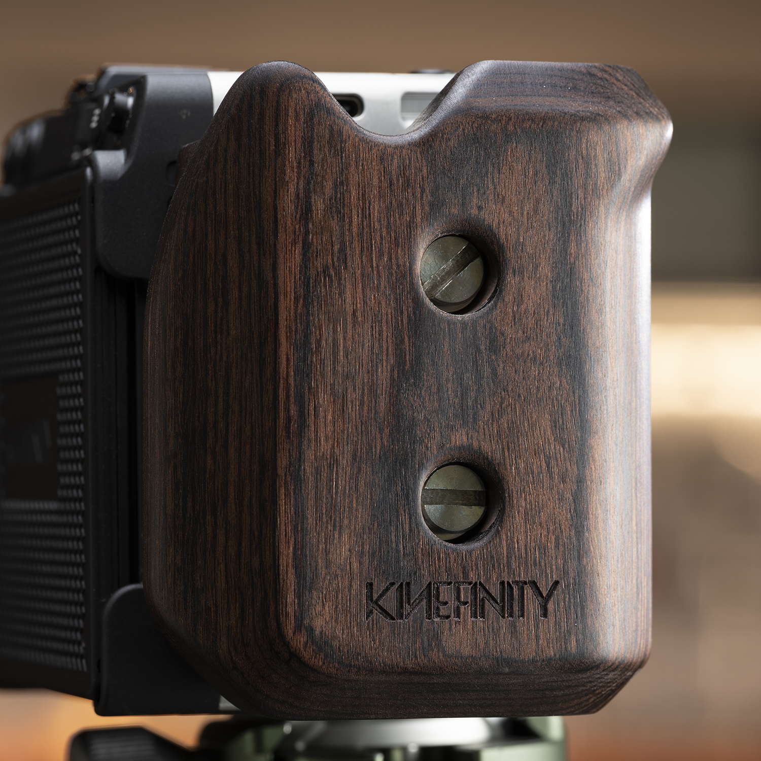 Tilta Wooden Handle Side Plate Kit for Kinefinity Vista – Black