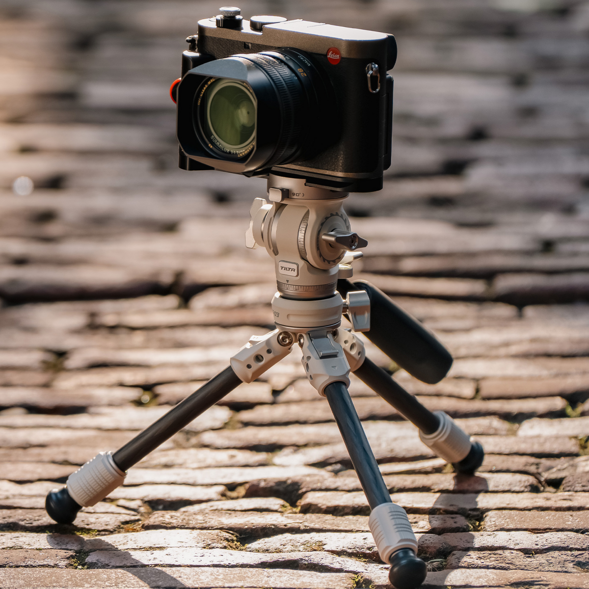 Tilta Tabletop Video Fluid Head with 1-Stage Carbon Fiber Tripod Legs (3KG)
