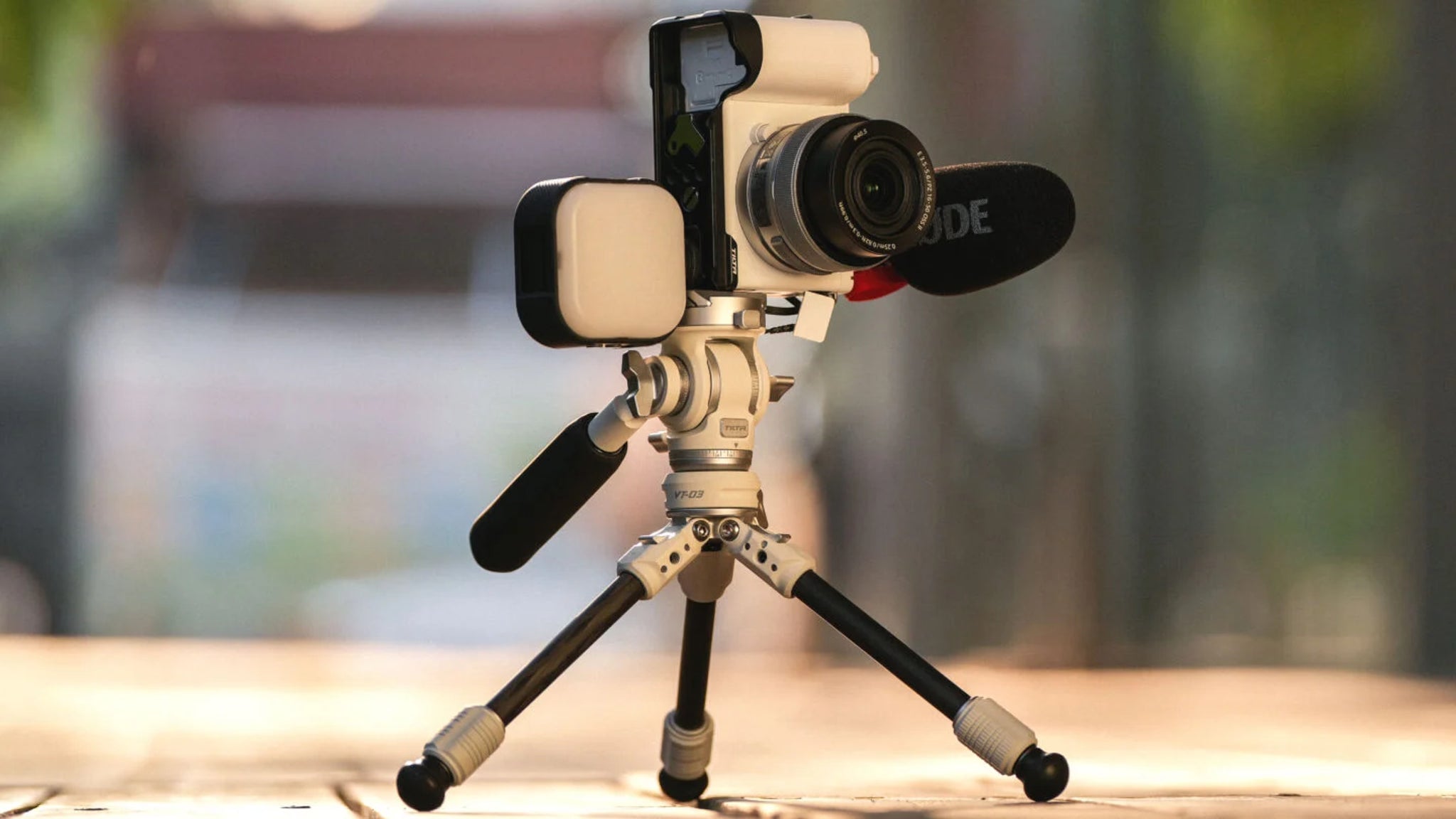 Arca-Bodenplatte für Sony ZV-E10 II – Schwarz