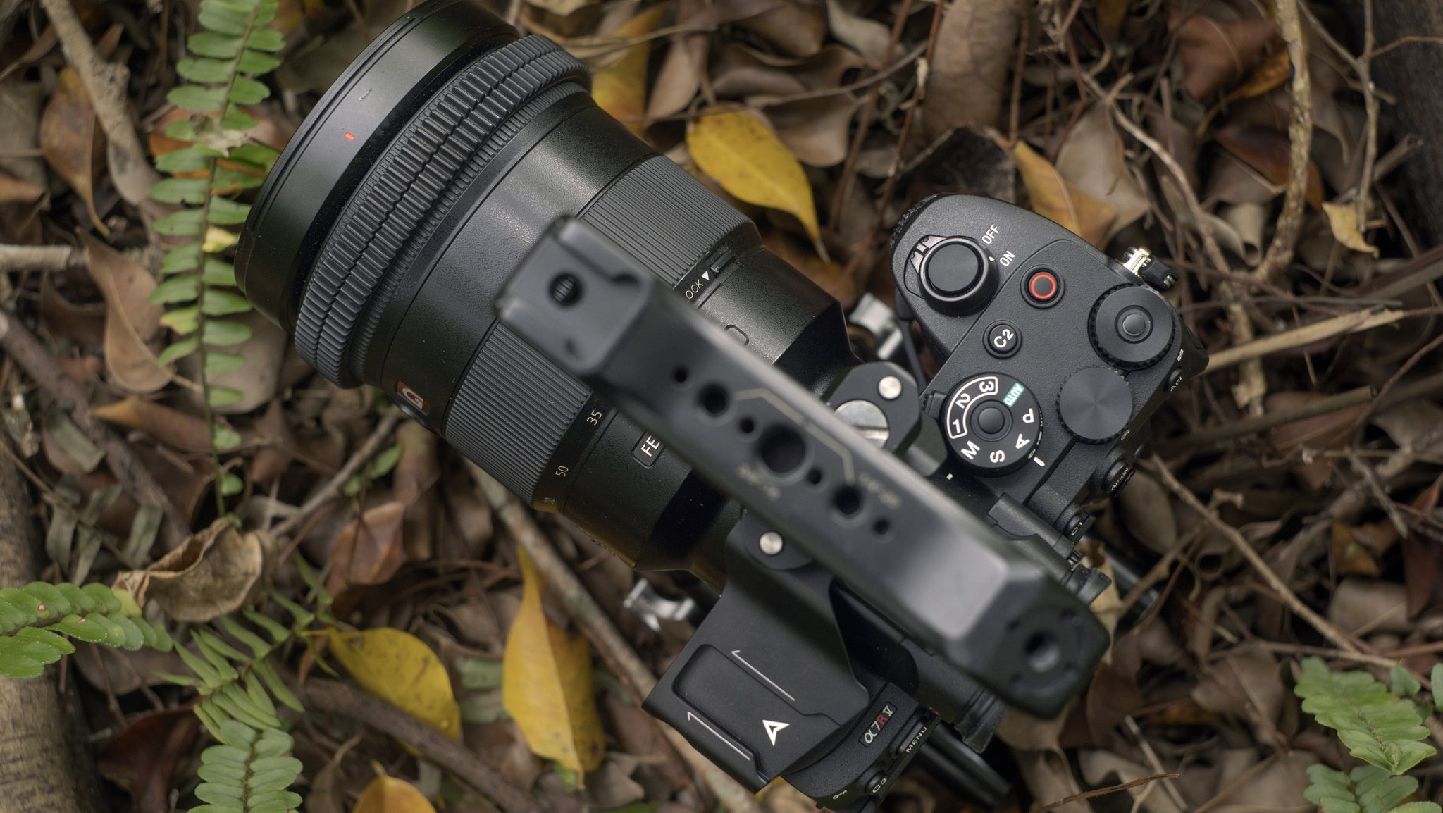 #color_black #color_titanium gray
