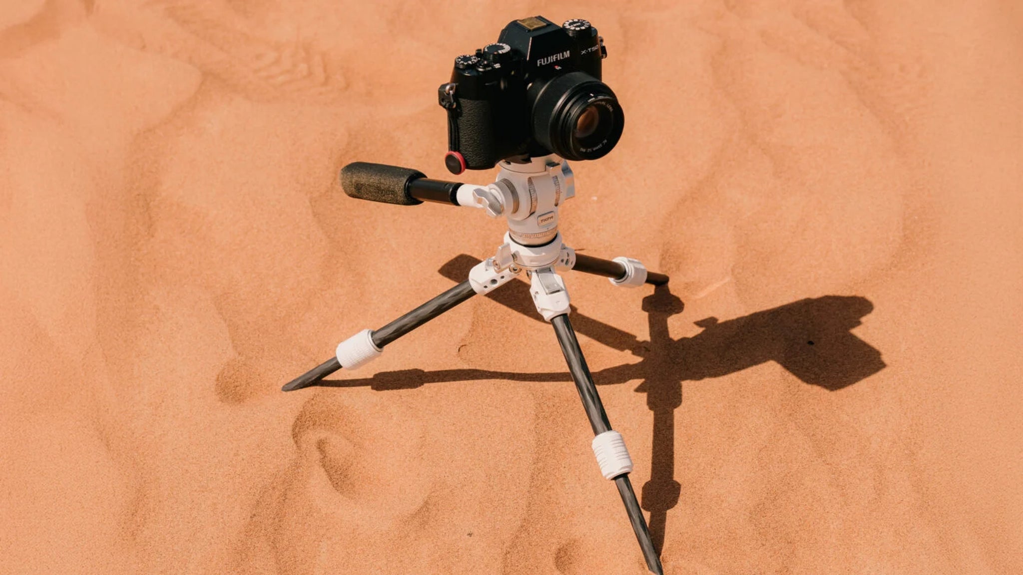 Tilta Tabletop-Videoneiger mit 1-stufigen Carbonfaser-Stativbeinen (3 kg)