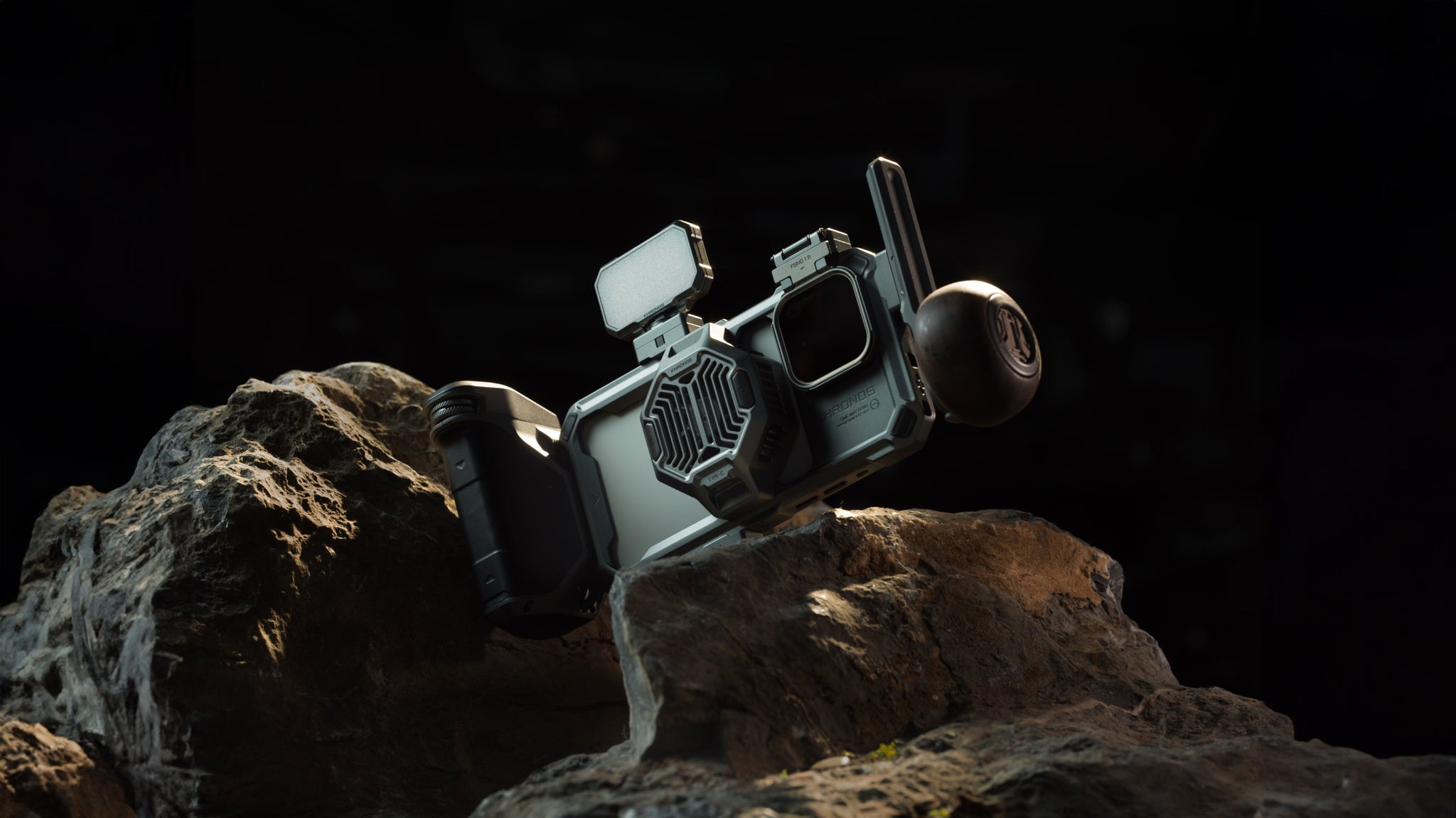 Khronos Cooling System for iPhone