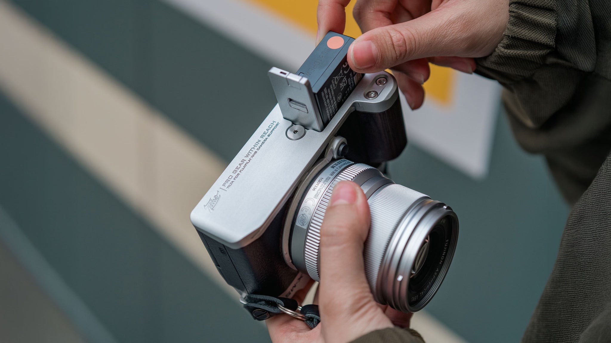 Plaque de montage avec poignée en bois pour Fujifilm X-M5
