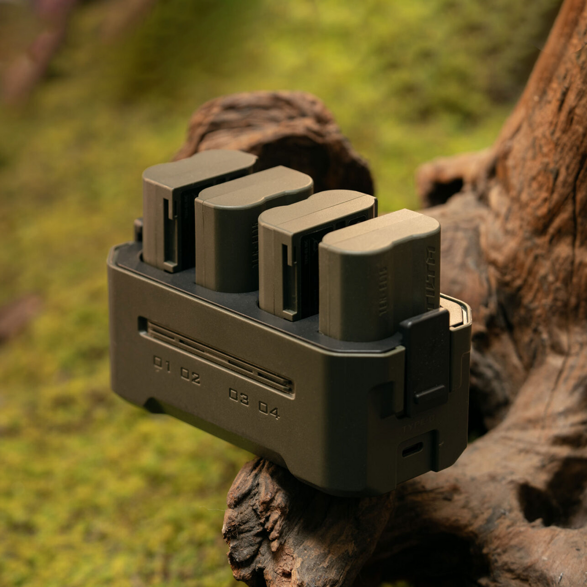 Tilta Portable Charging Station for Nikon EN-EL15C Battery (4 Channel) – Green