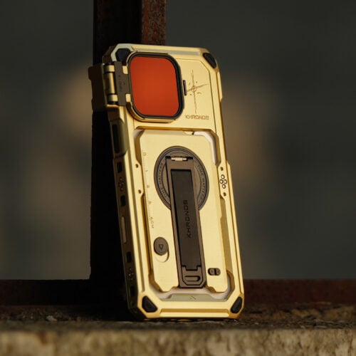 Khronos x On the Roam iPhone 16 Pro/Pro Max Case – Gold