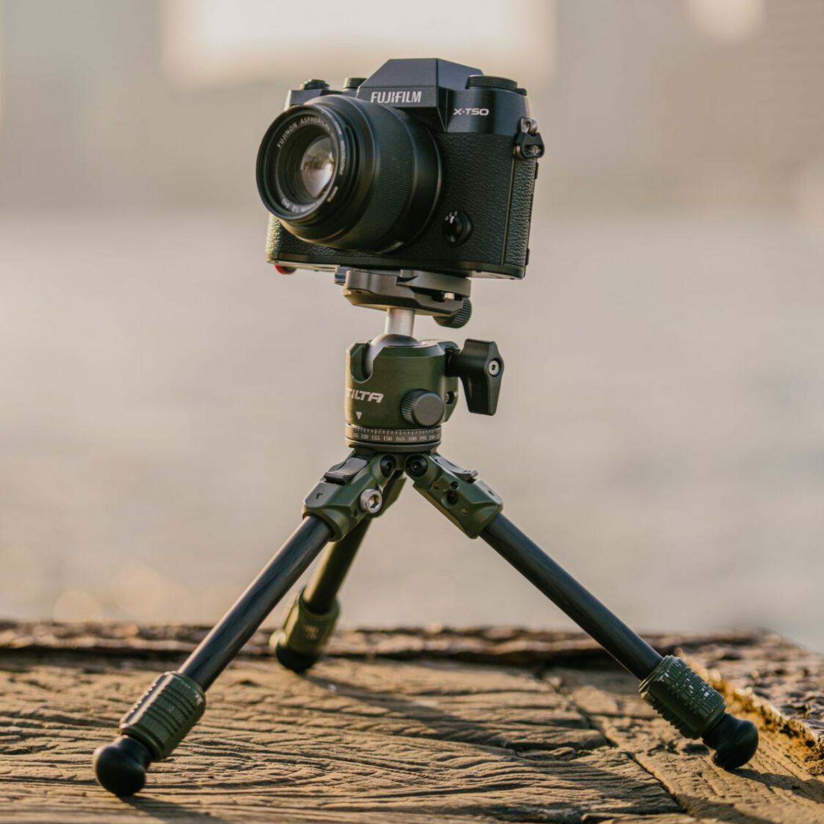 Tilta BT03E Tabletop Ball Head with 1-Stage Carbon Fiber Tripod Legs (3KG) Extendable Edition