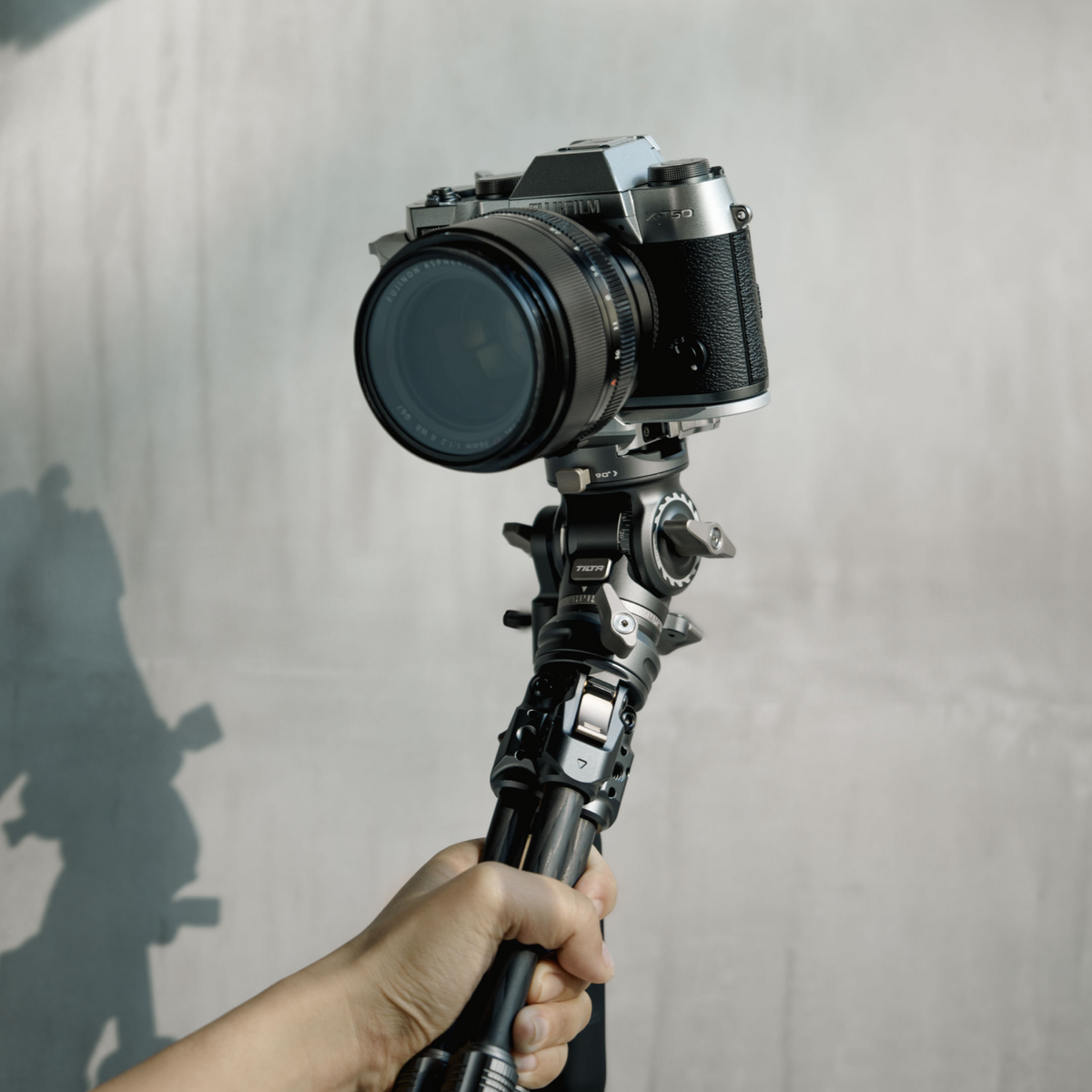 Tilta Tabletop Video Fluid Head with 1-Stage Carbon Fiber Tripod Legs (3KG)