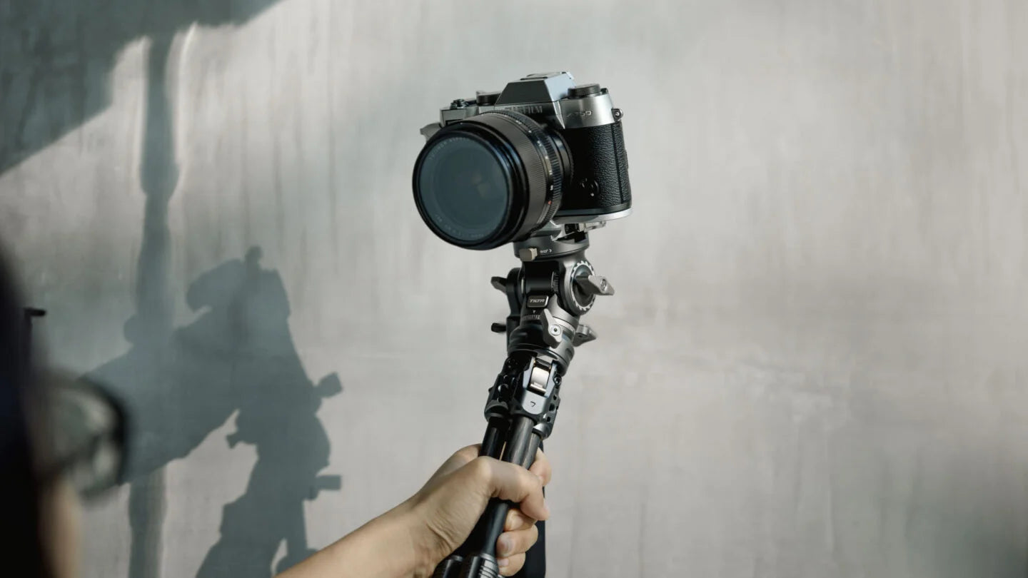 Tilta Tabletop-Videoneiger mit 1-stufigen Carbonfaser-Stativbeinen (3 kg)