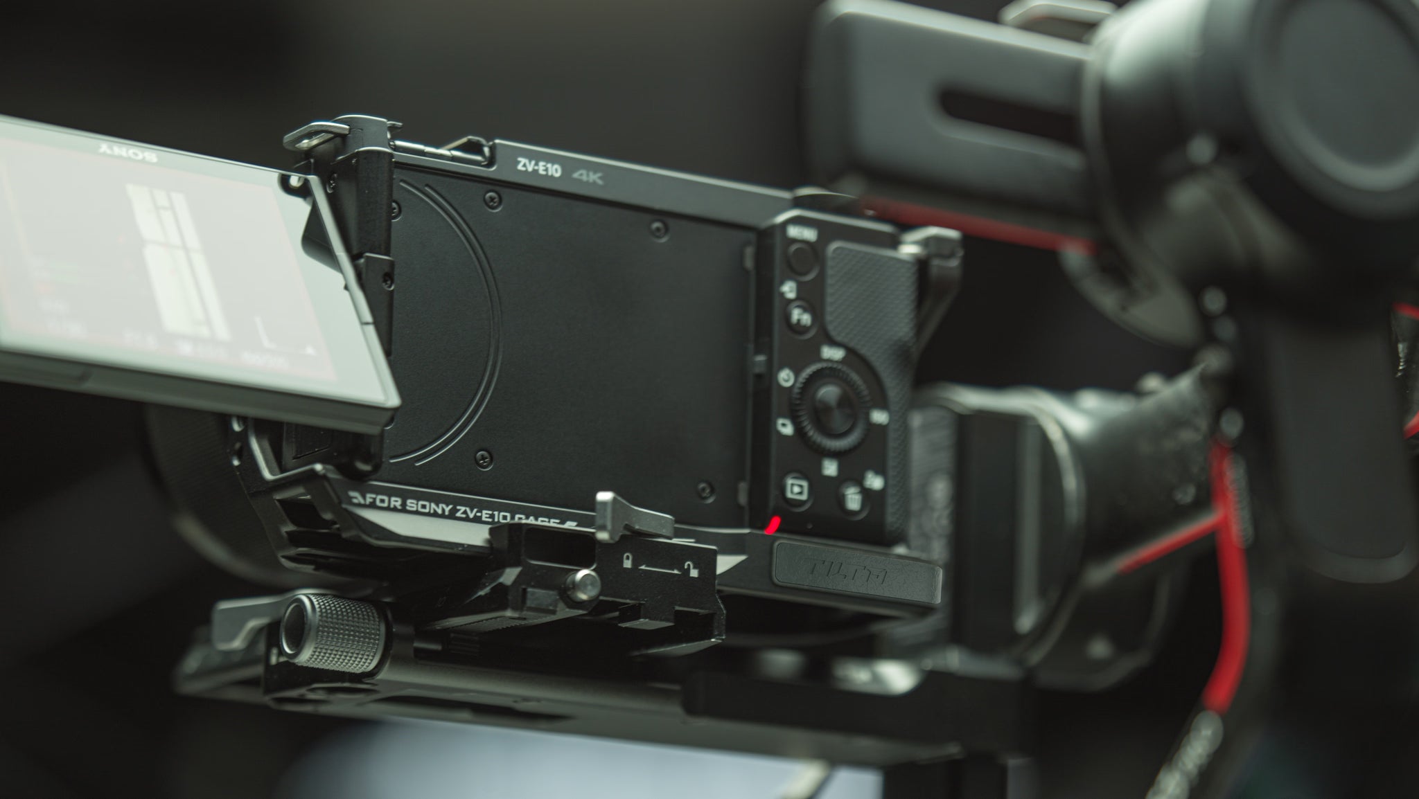 Placa de montaje en L para Sony ZV-E10 - Negro
